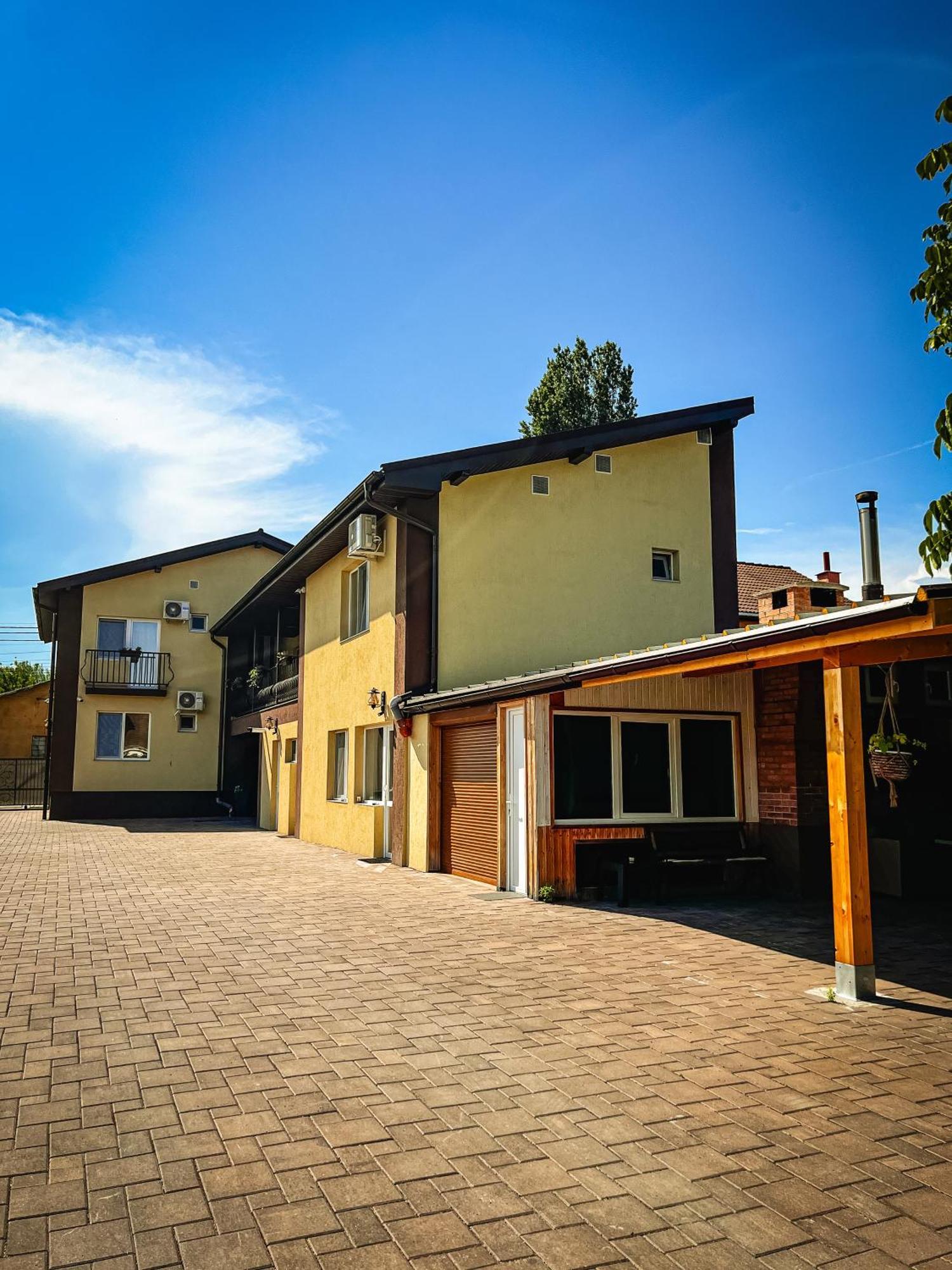 Pensiune Carpati Hunedoara Exterior foto